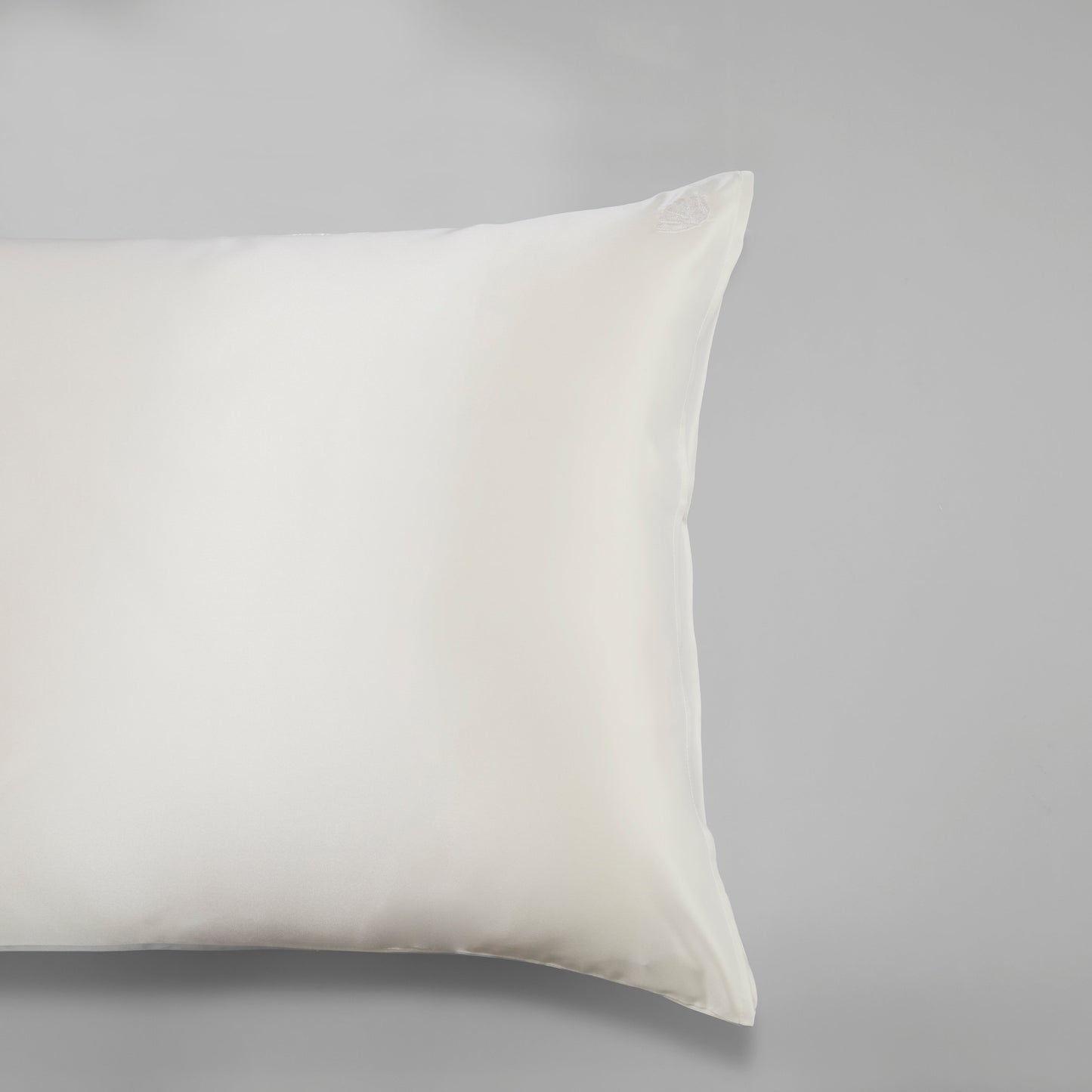 Mulberry Silk Pillowcase with Embroidery