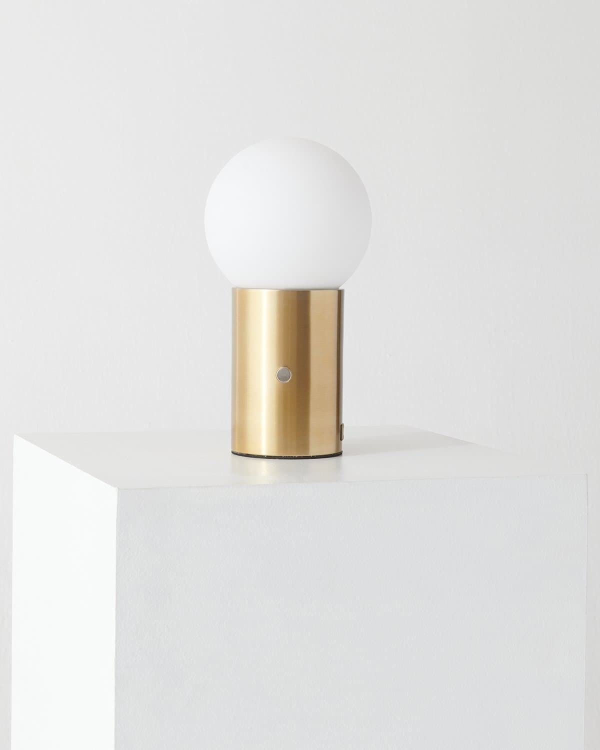 Kai USB Table Lamp