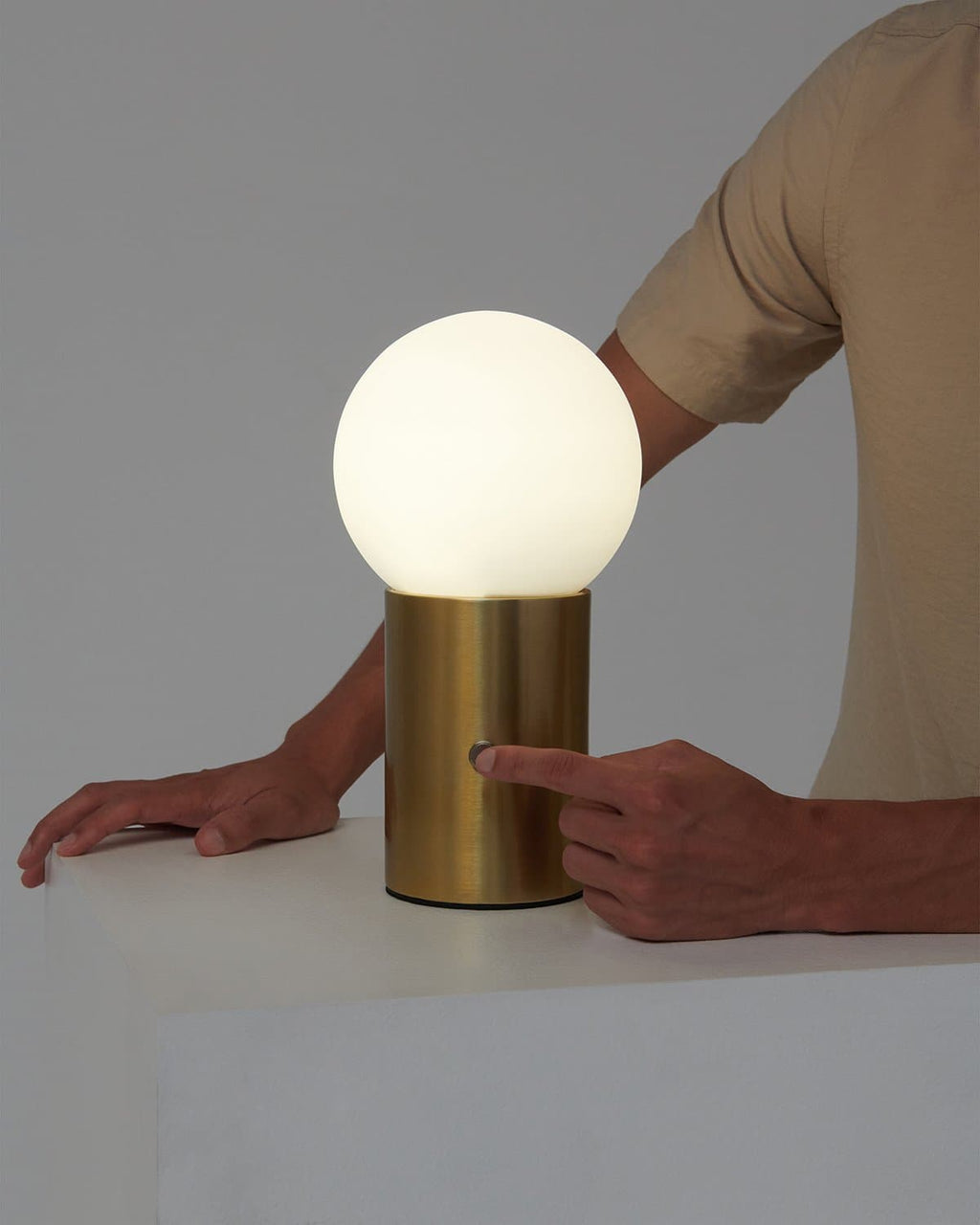 Kai USB Table Lamp