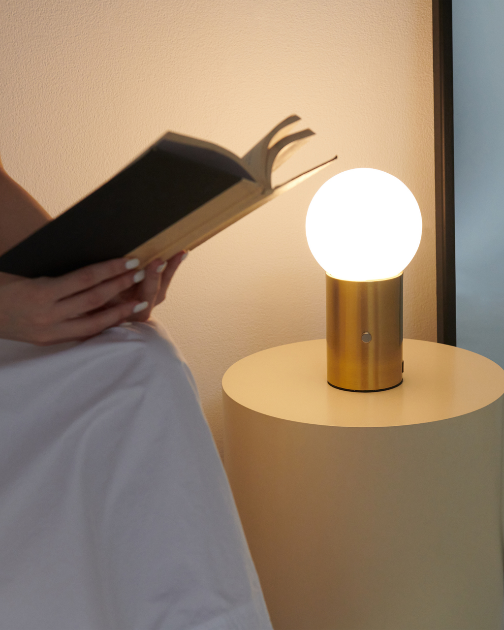 Kai USB Table Lamp