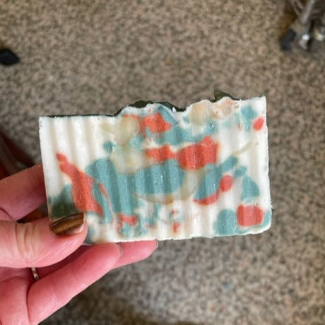 Creme de la Crop Gardenia Soap Bar Olive Coconut Oil Floral Scent