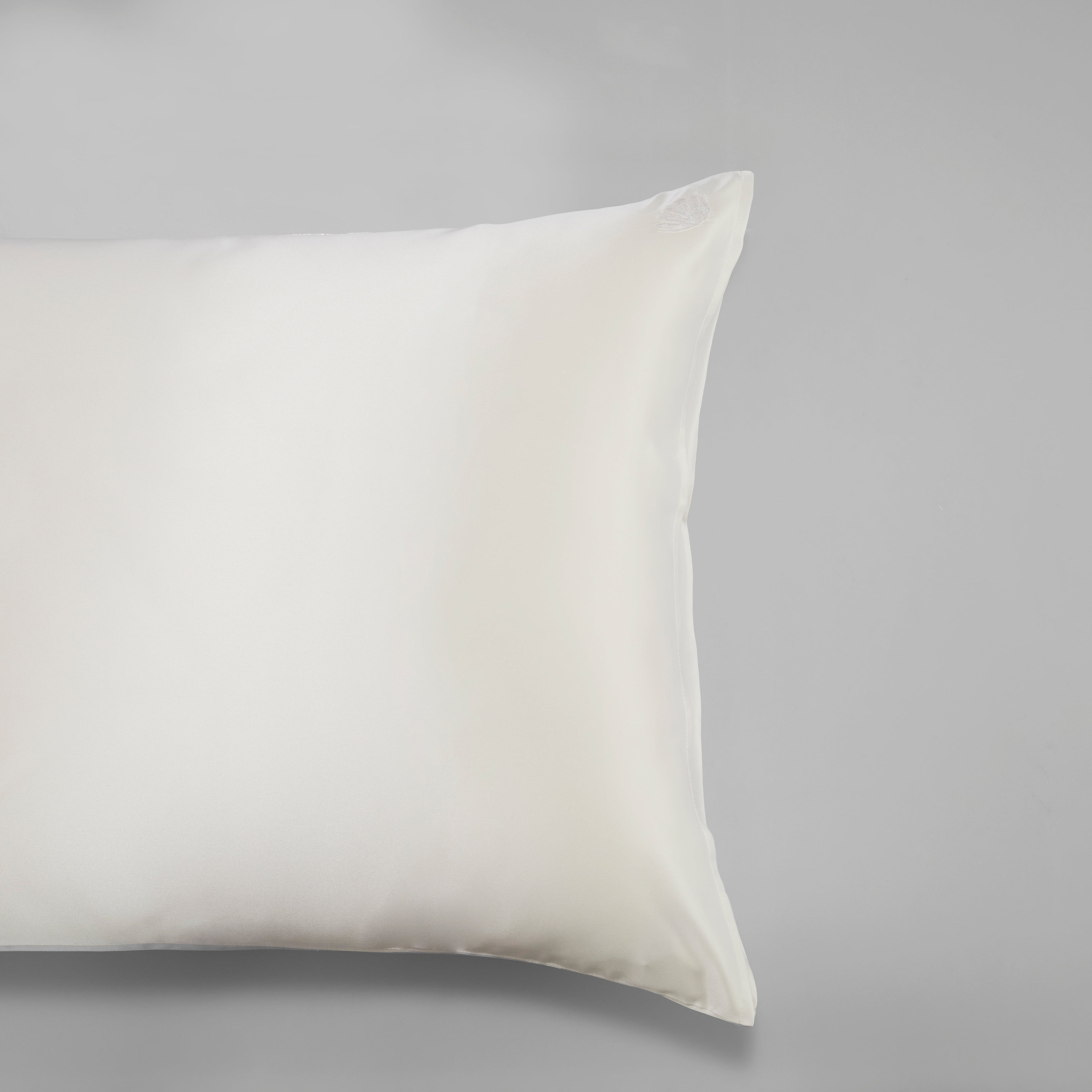 Mulberry Silk Pillowcase with Embroidery